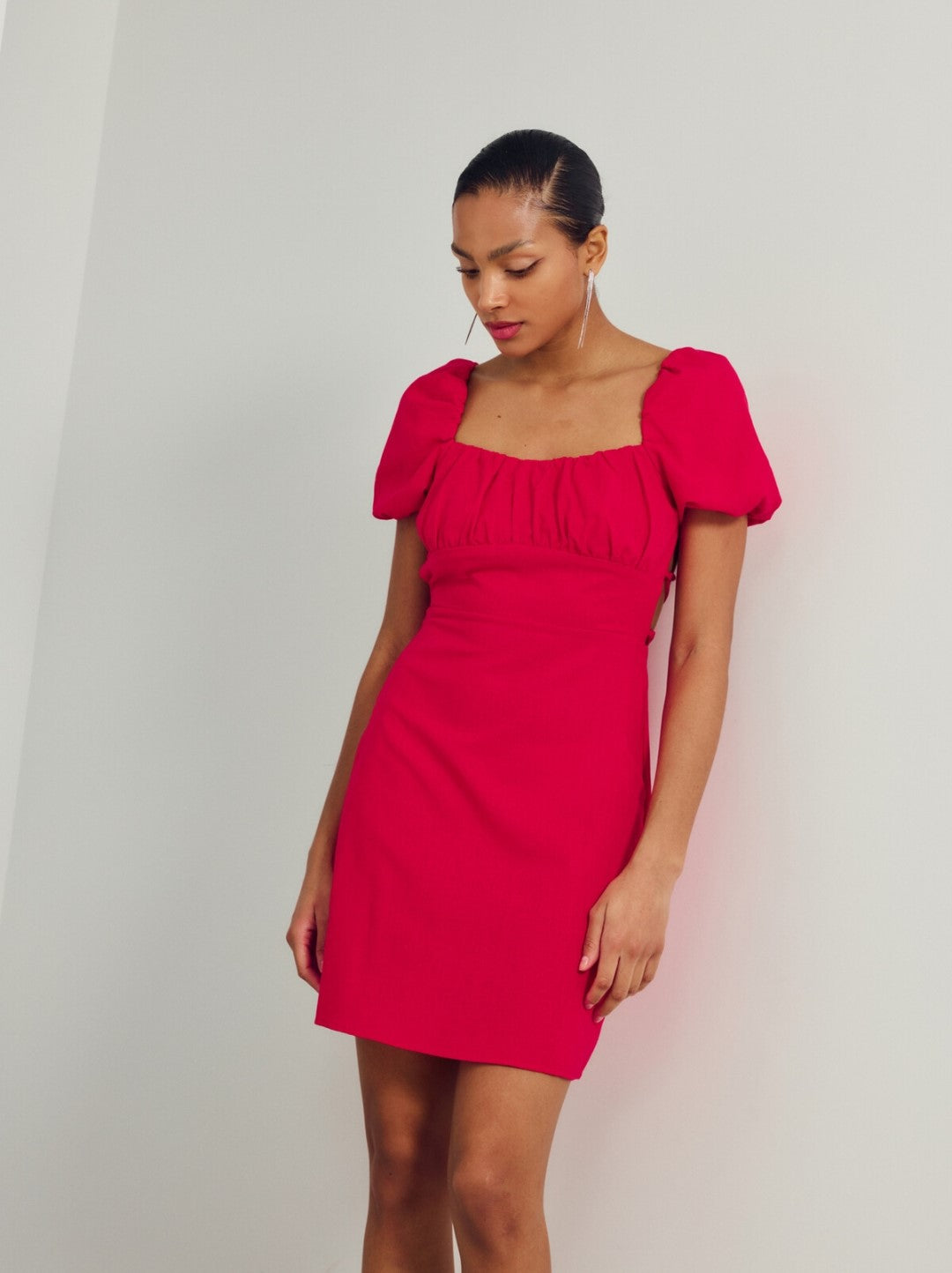 Vestido Rojo Con Mangas Abullonadas