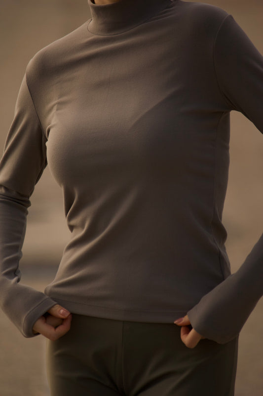 Jersey básico de cuello alto