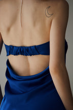 Vestido Maxi Satinado Espalda Descubierta