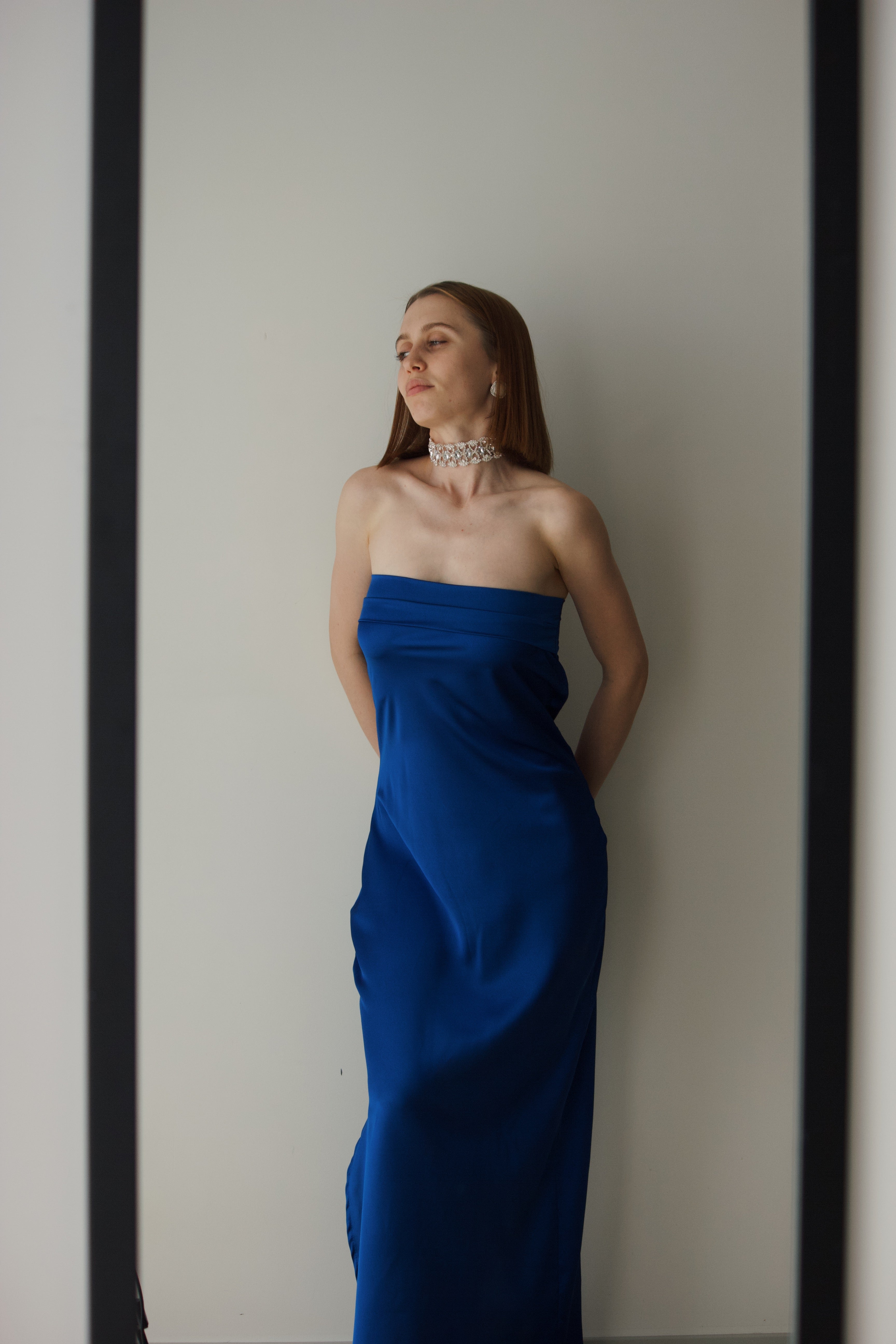 Vestido Maxi Satinado Espalda Descubierta